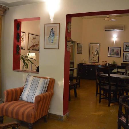 G 49 Bed & Breakfast Νέο Δελχί Εξωτερικό φωτογραφία