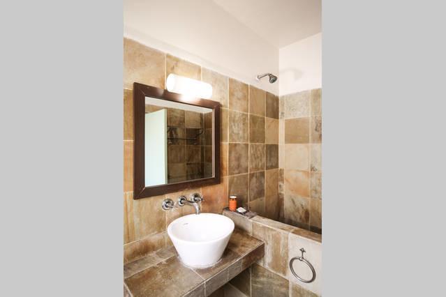 G 49 Bed & Breakfast Νέο Δελχί Εξωτερικό φωτογραφία