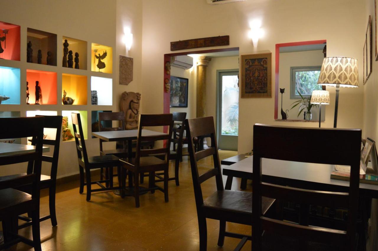 G 49 Bed & Breakfast Νέο Δελχί Εξωτερικό φωτογραφία