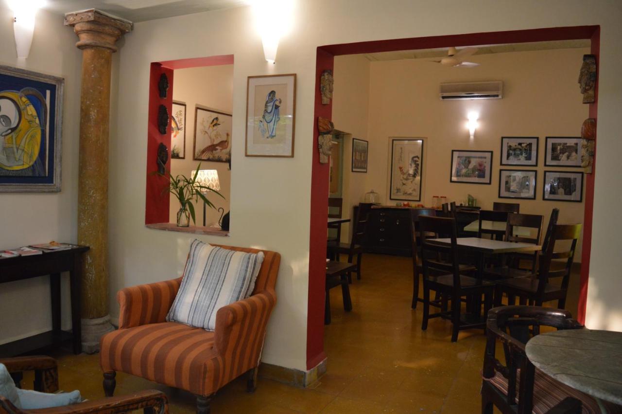 G 49 Bed & Breakfast Νέο Δελχί Εξωτερικό φωτογραφία